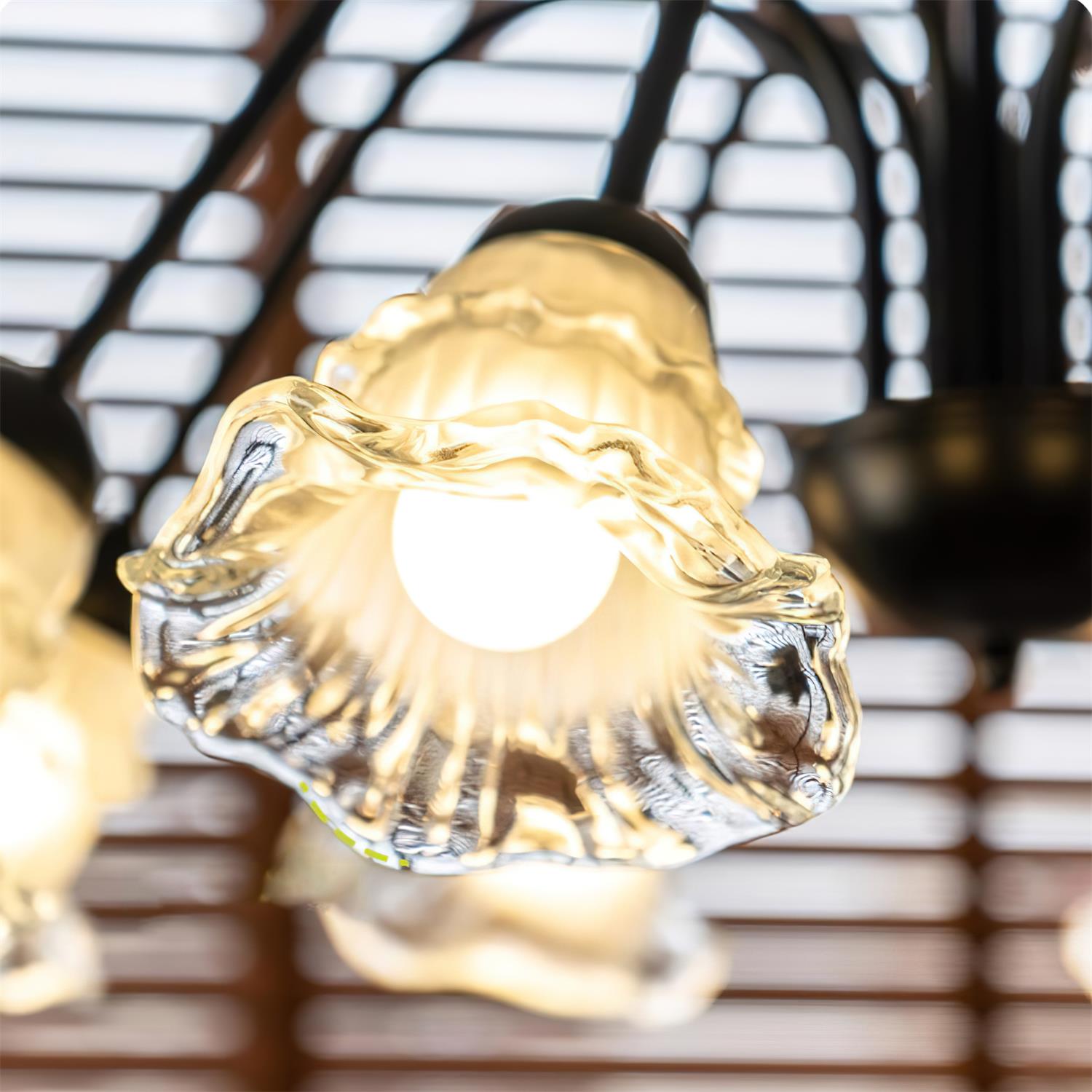 Lilura Chandelier