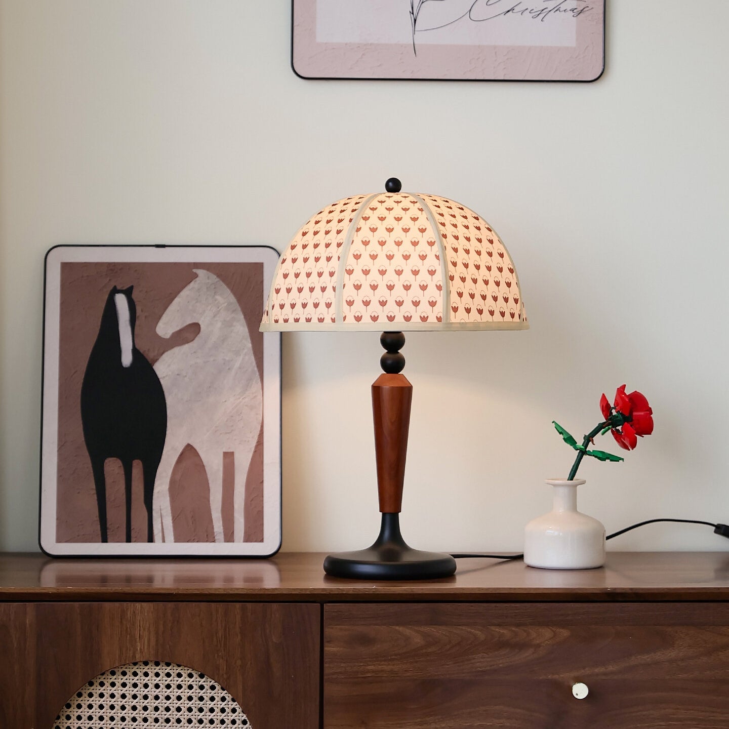 Lily Dome Table Lamp