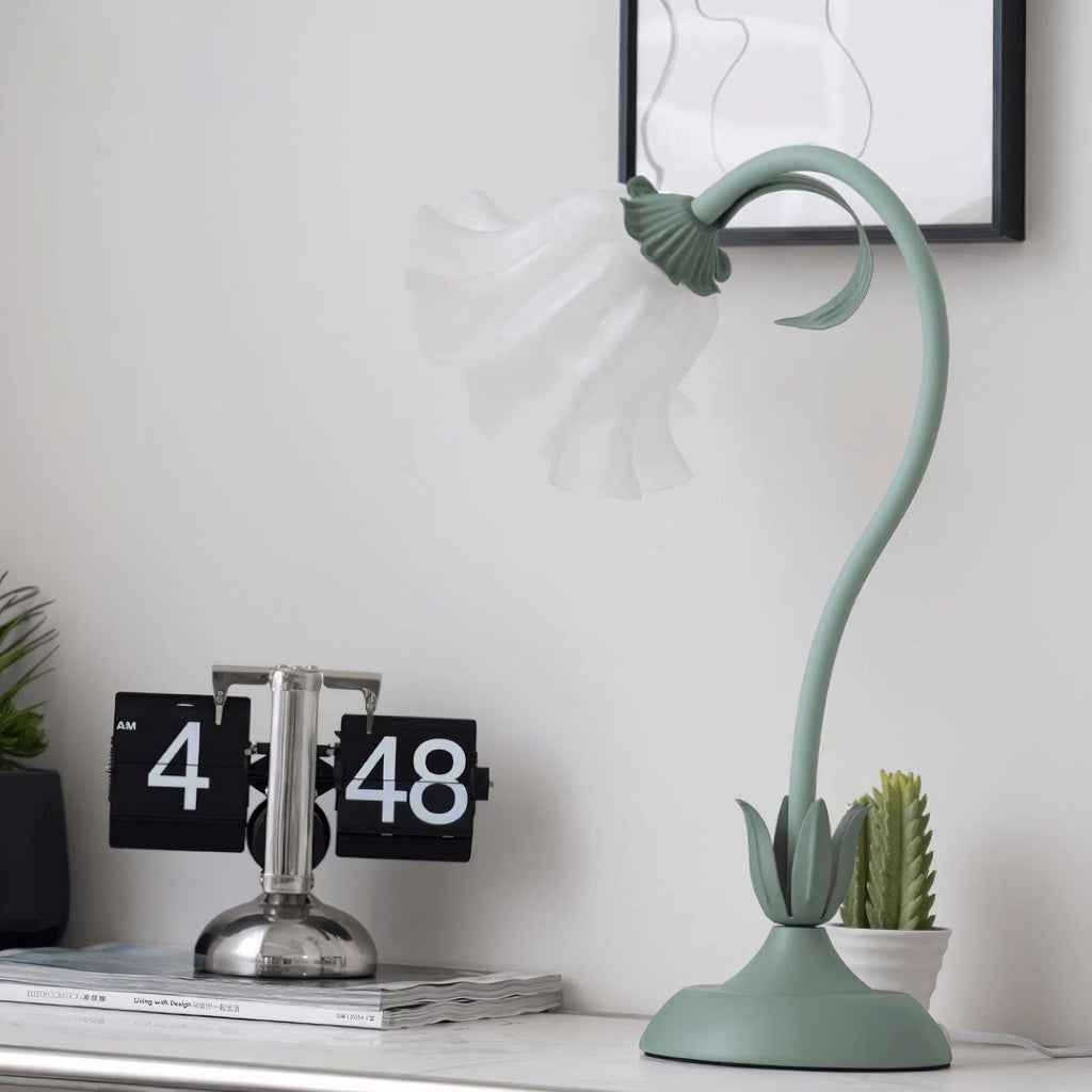 Lily Flower Table Lamp