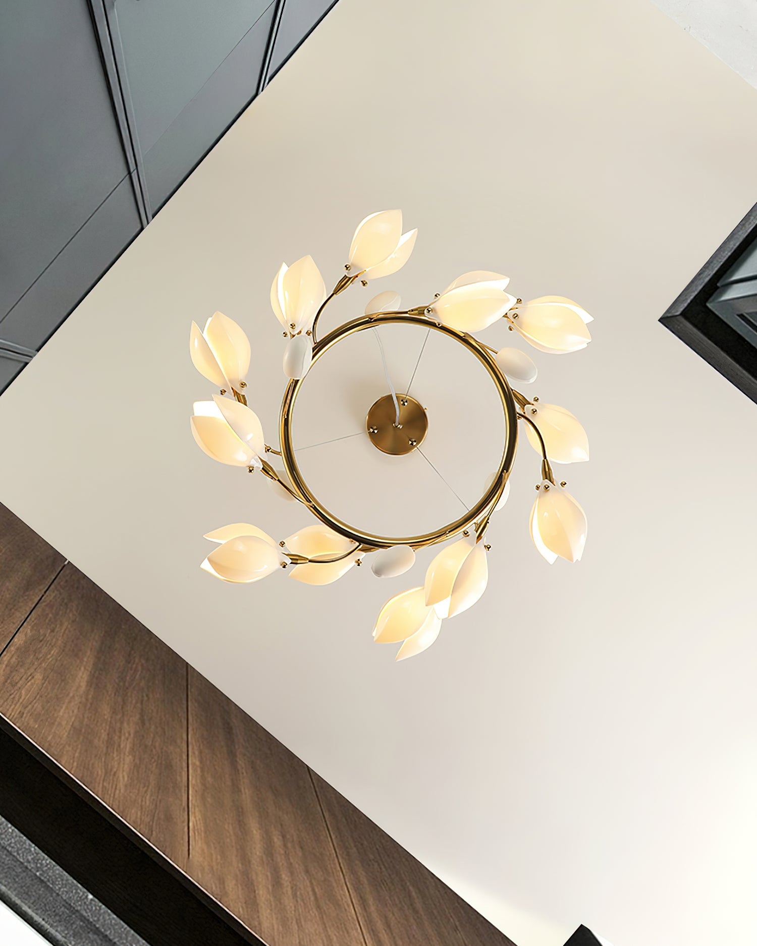 Lilyloop Chandelier