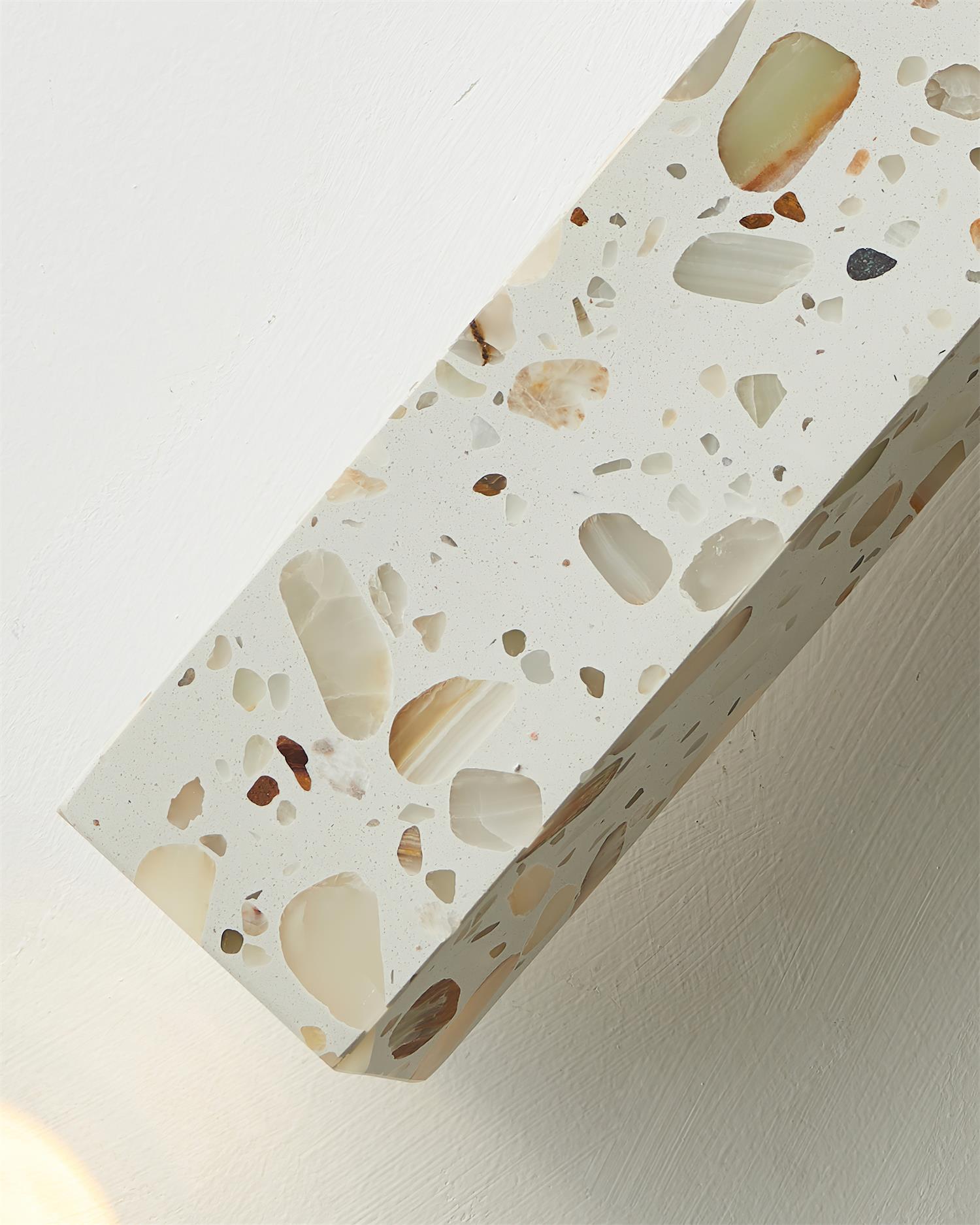 Linea Wall Lamp