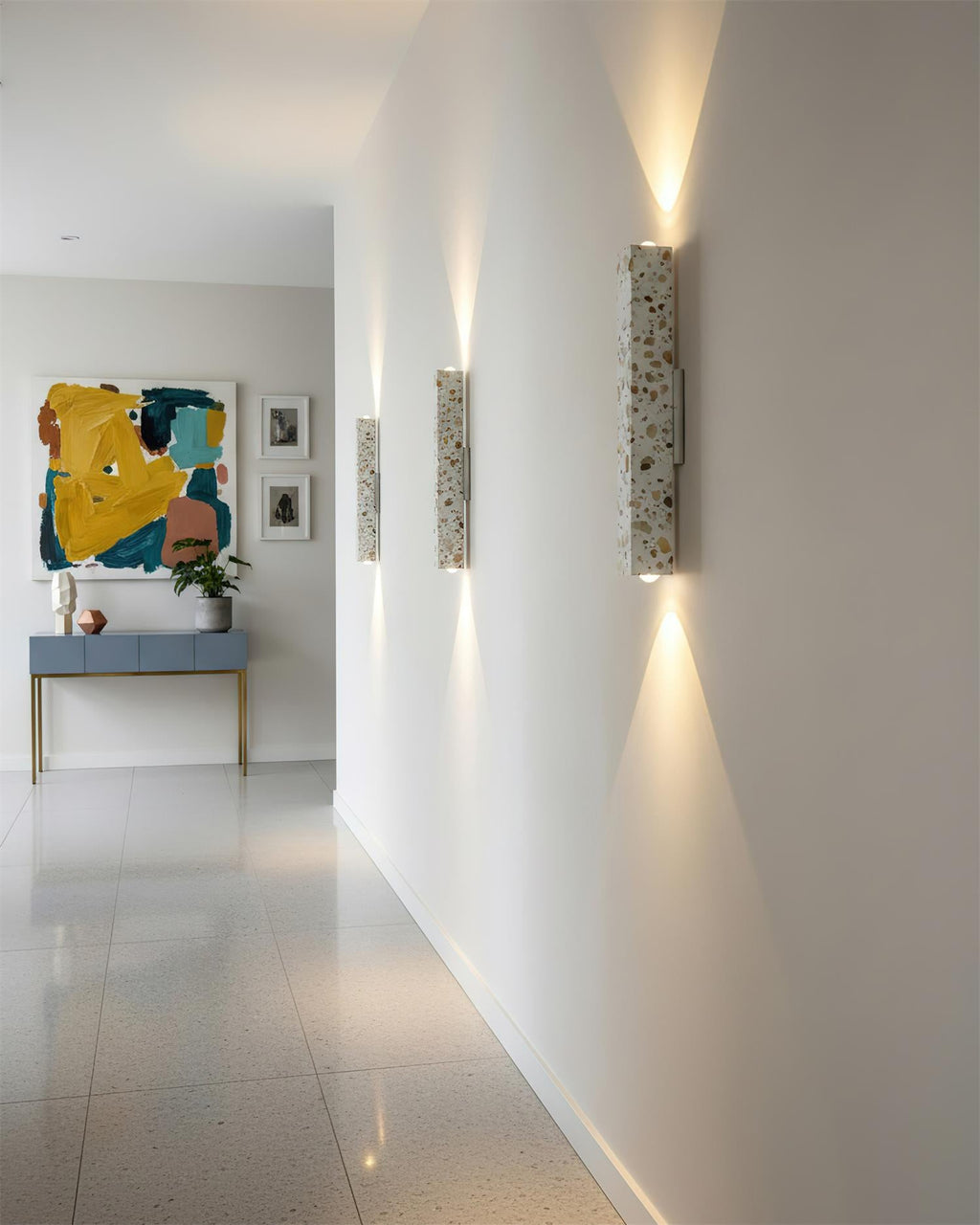 Linea Wall Lamp