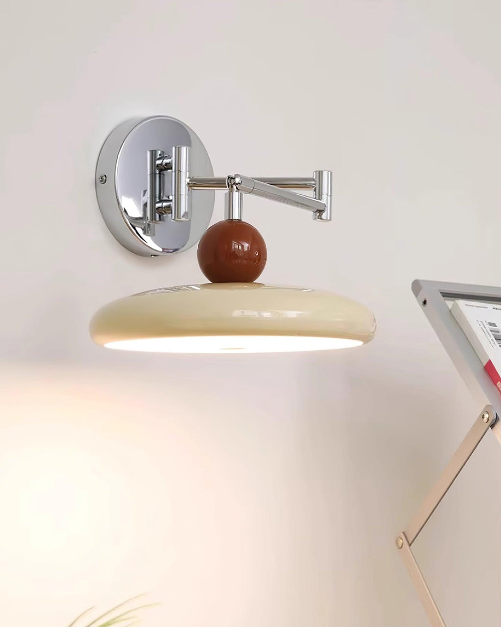 Loa Wall Lamp