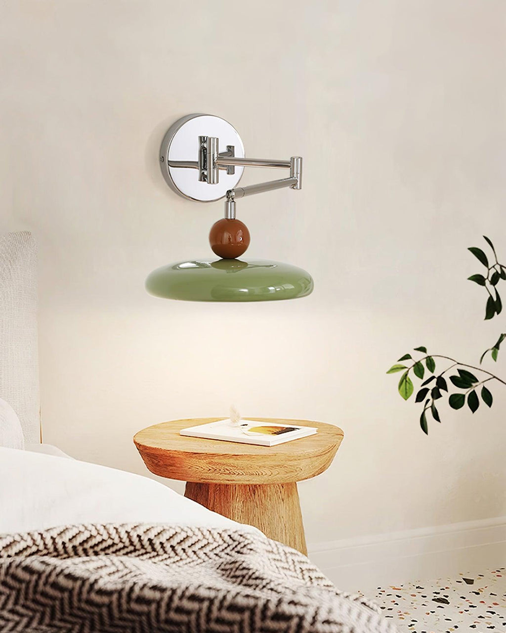 Loa Wall Lamp