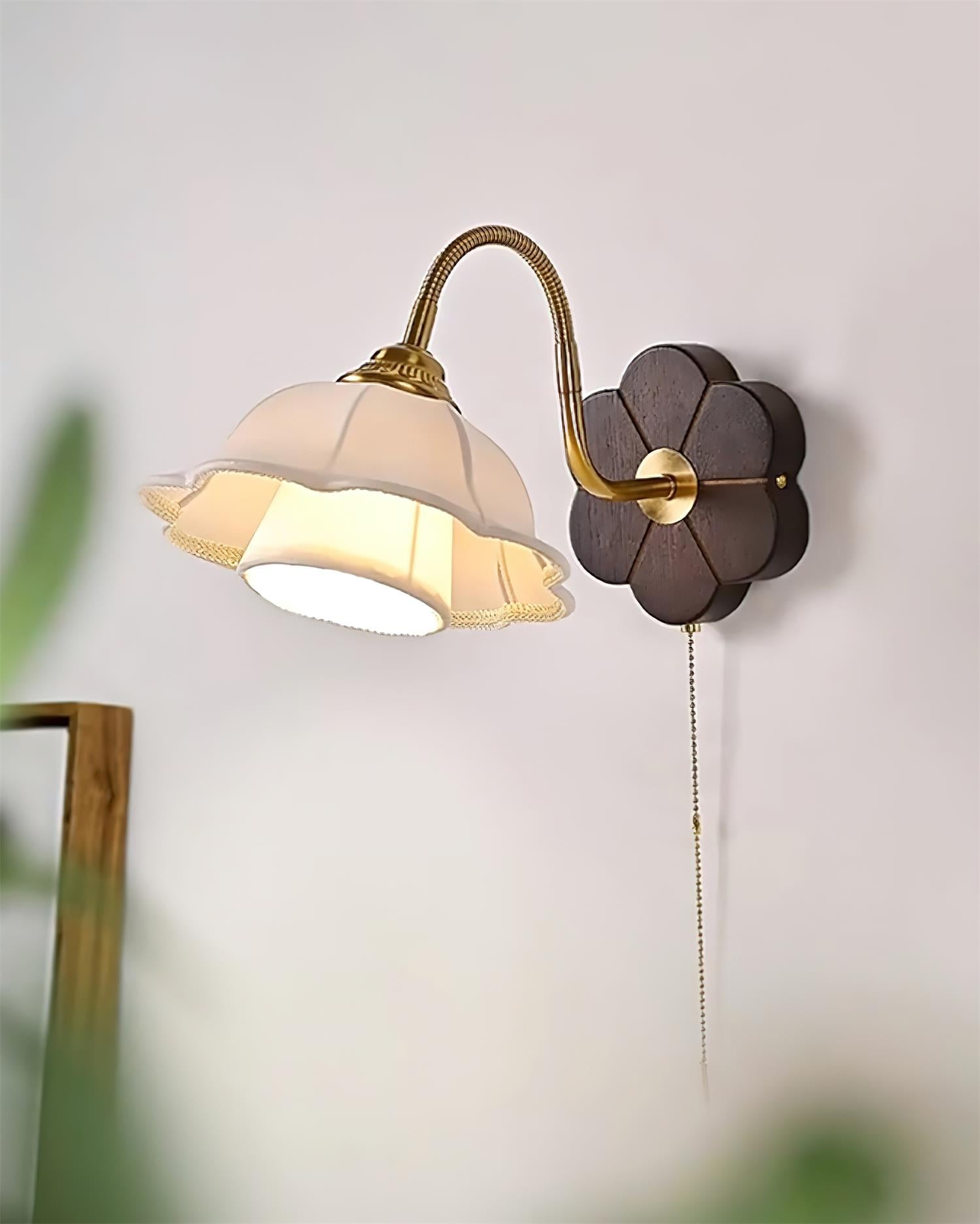 Luci Flower Wall Lamp