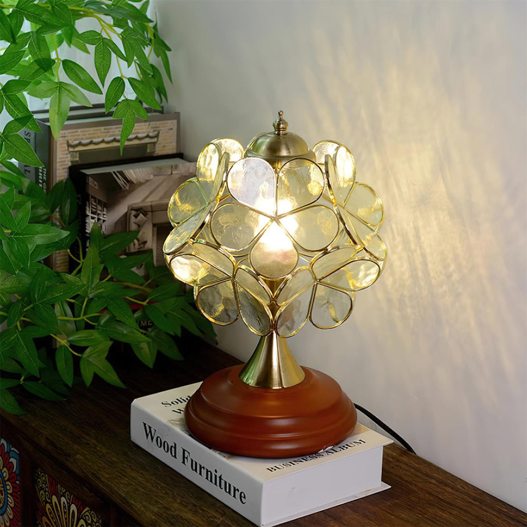 Lumi Tiffany Table Lamp