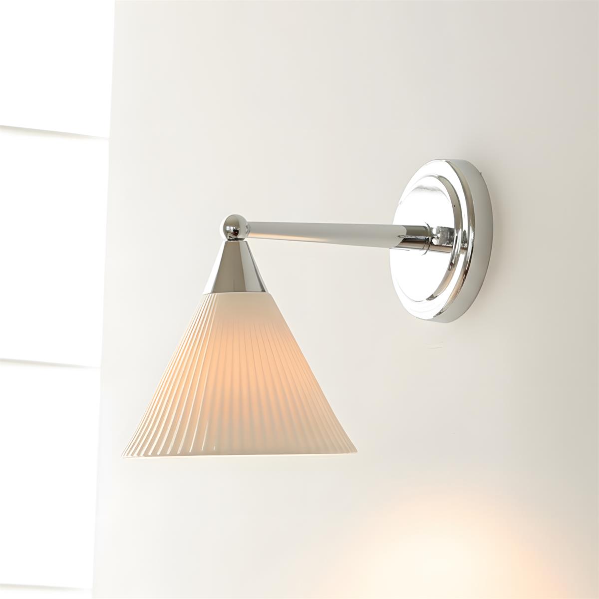 Luna Scallop Wall Lamp