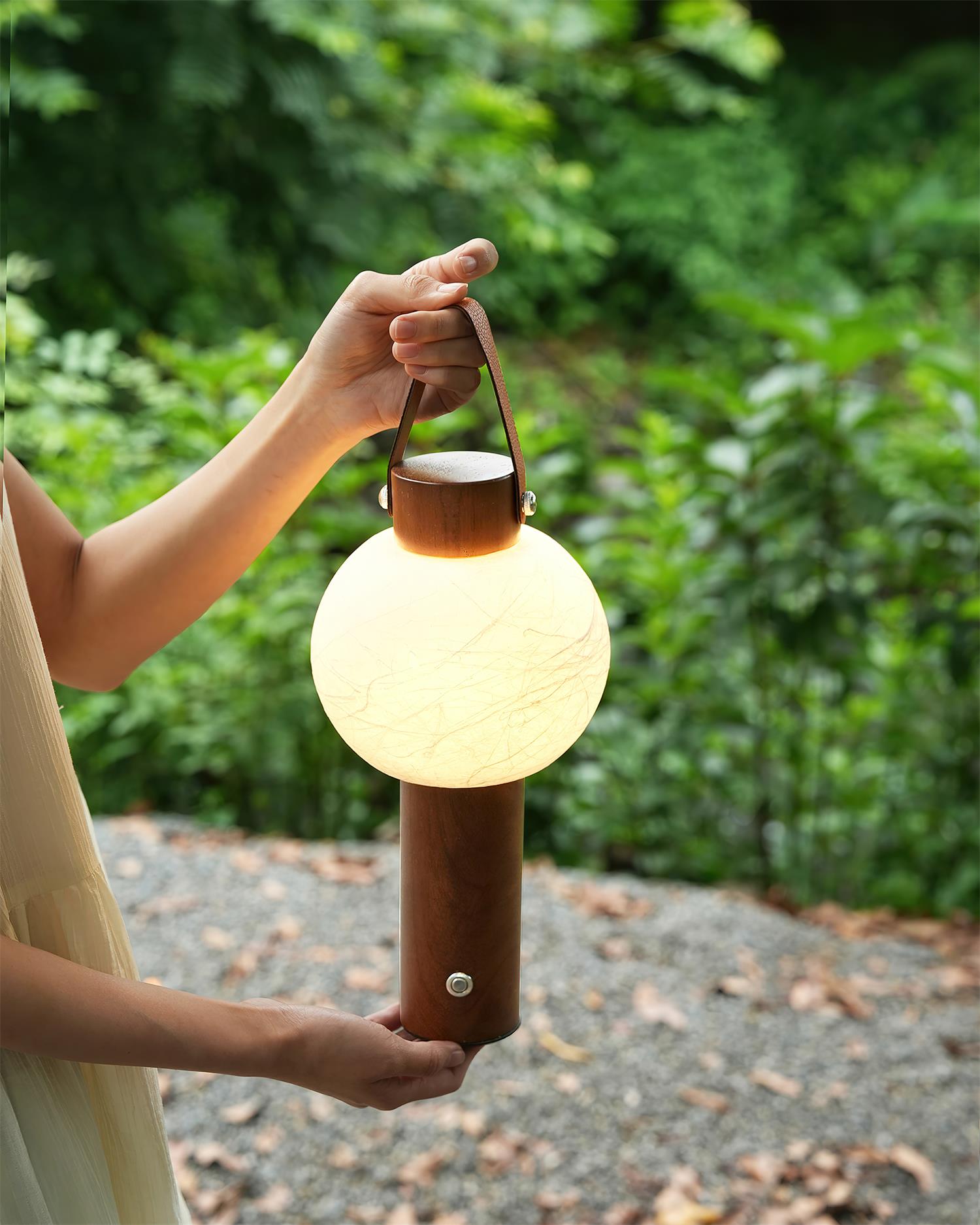 Lunero Table Lamp
