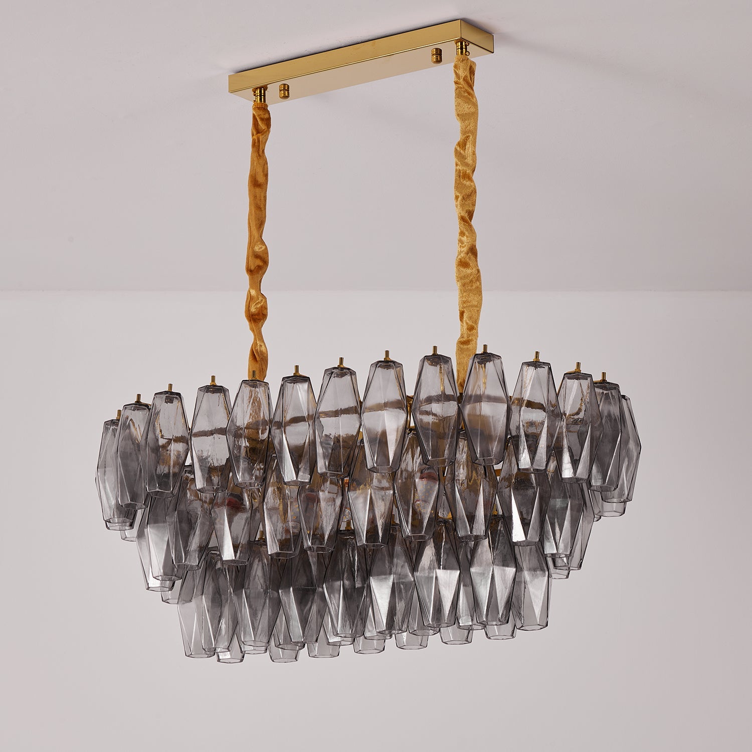Lunvara Chandelier