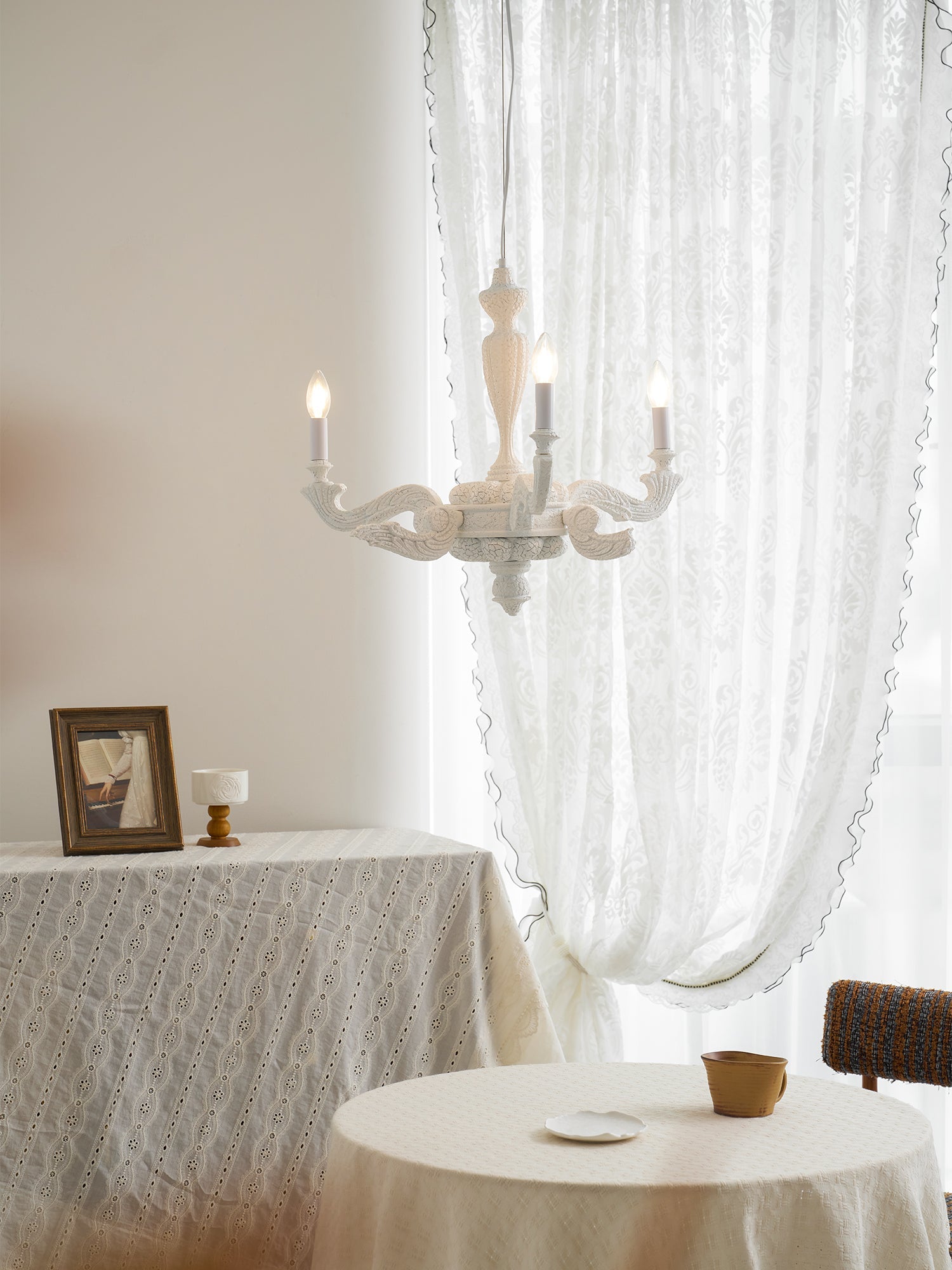 Lvoria Chandelier