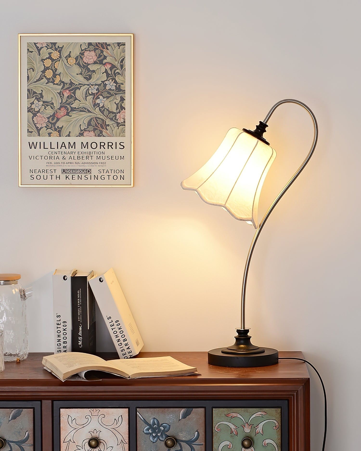 Magnolya Table Lamp