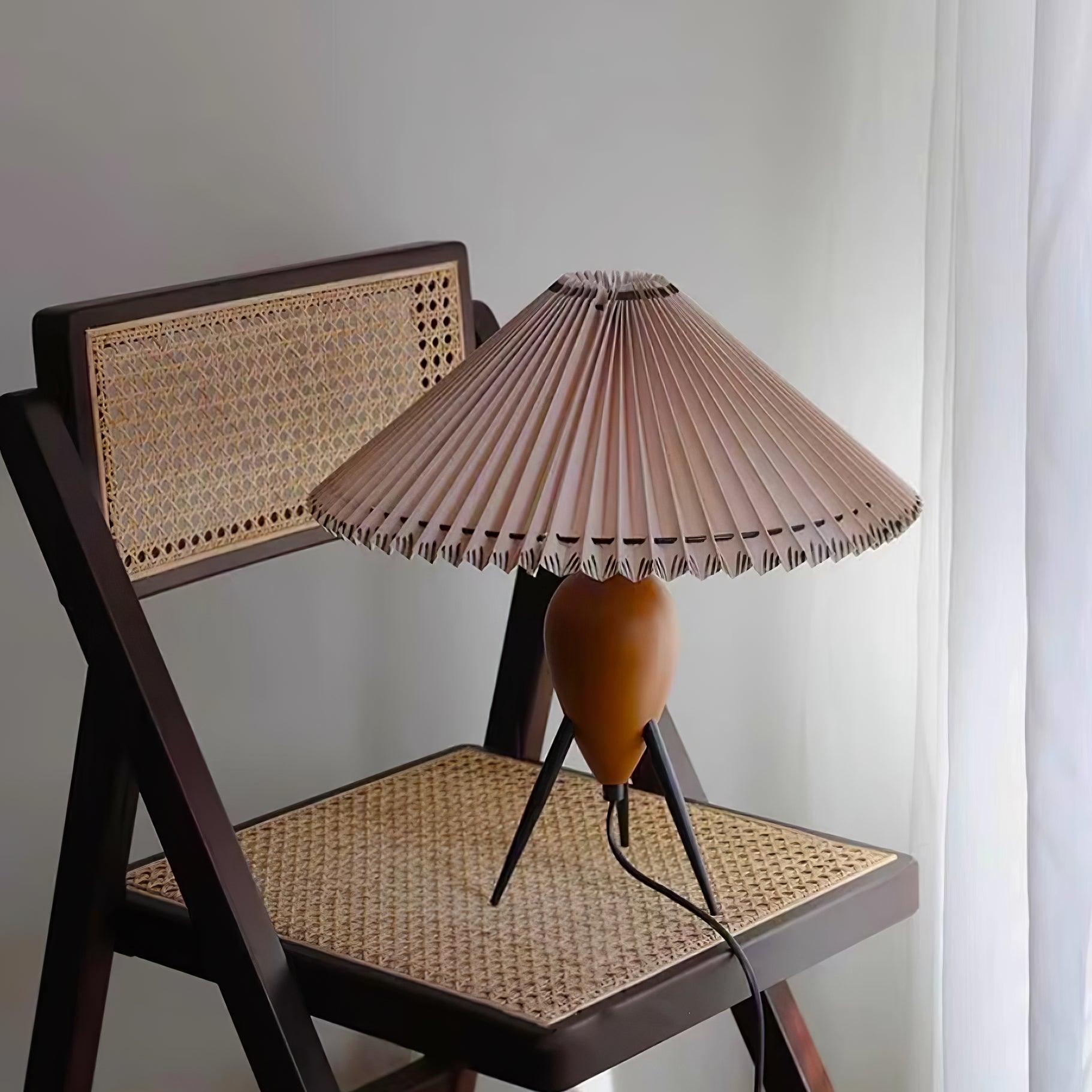 Makie Table Lamp