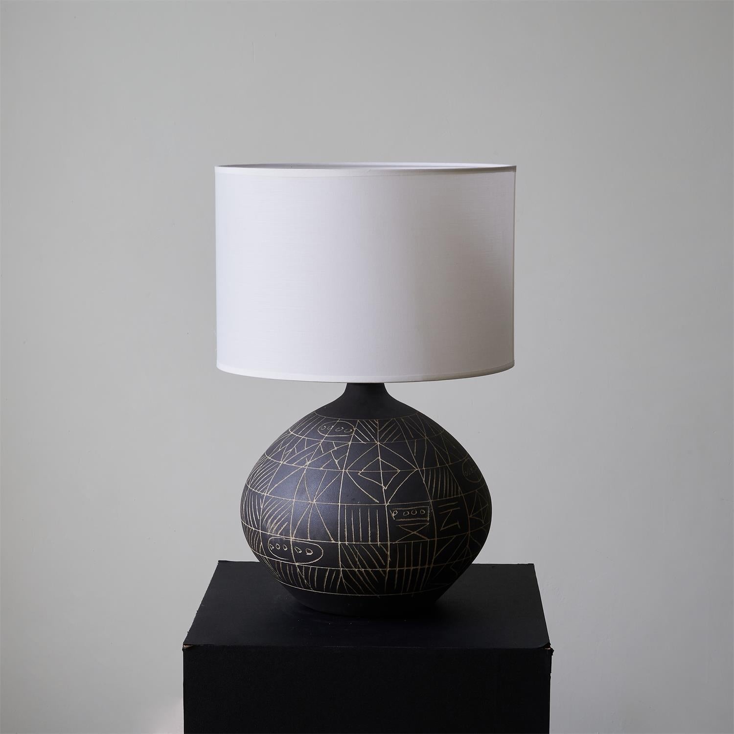 Mako Ceramics Table Lamp