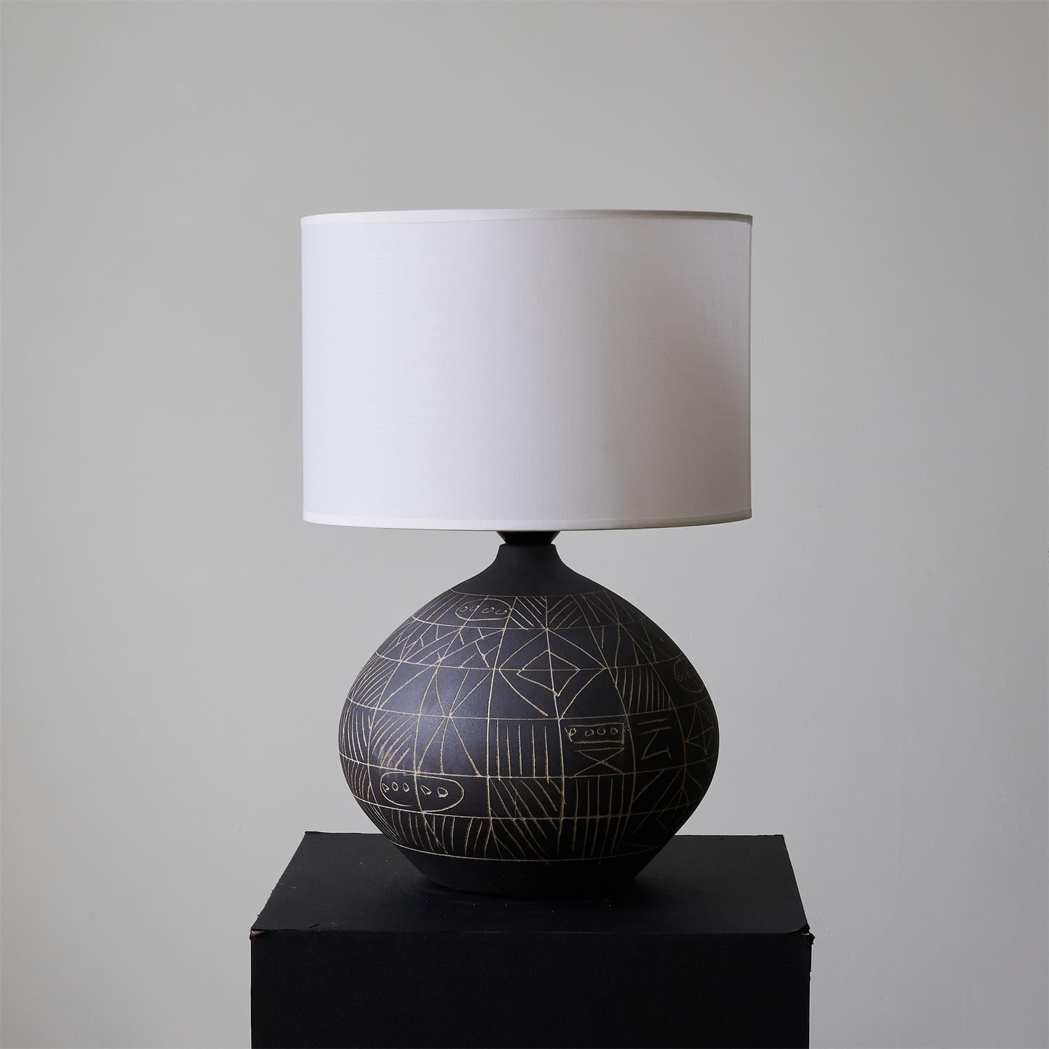 Mako Ceramics Table Lamp