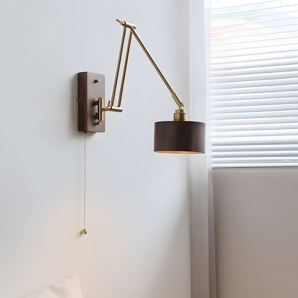 Marlow Adjustable Wall Lamp