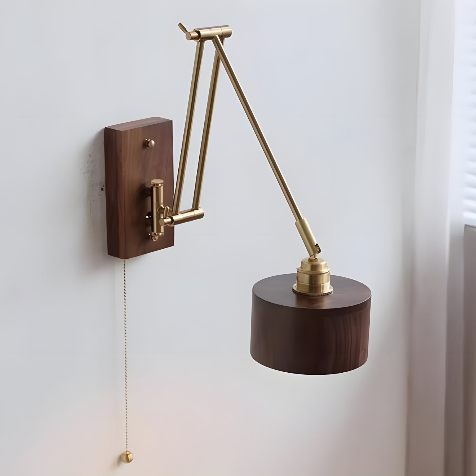 Marlow Adjustable Wall Lamp