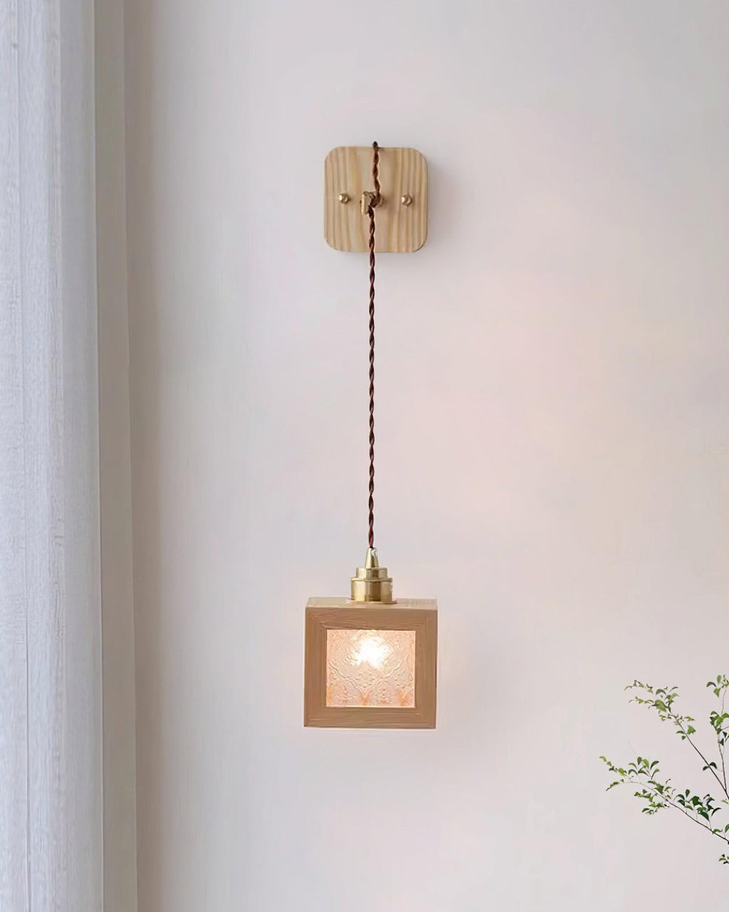 Matilda Wood Wall Lamp