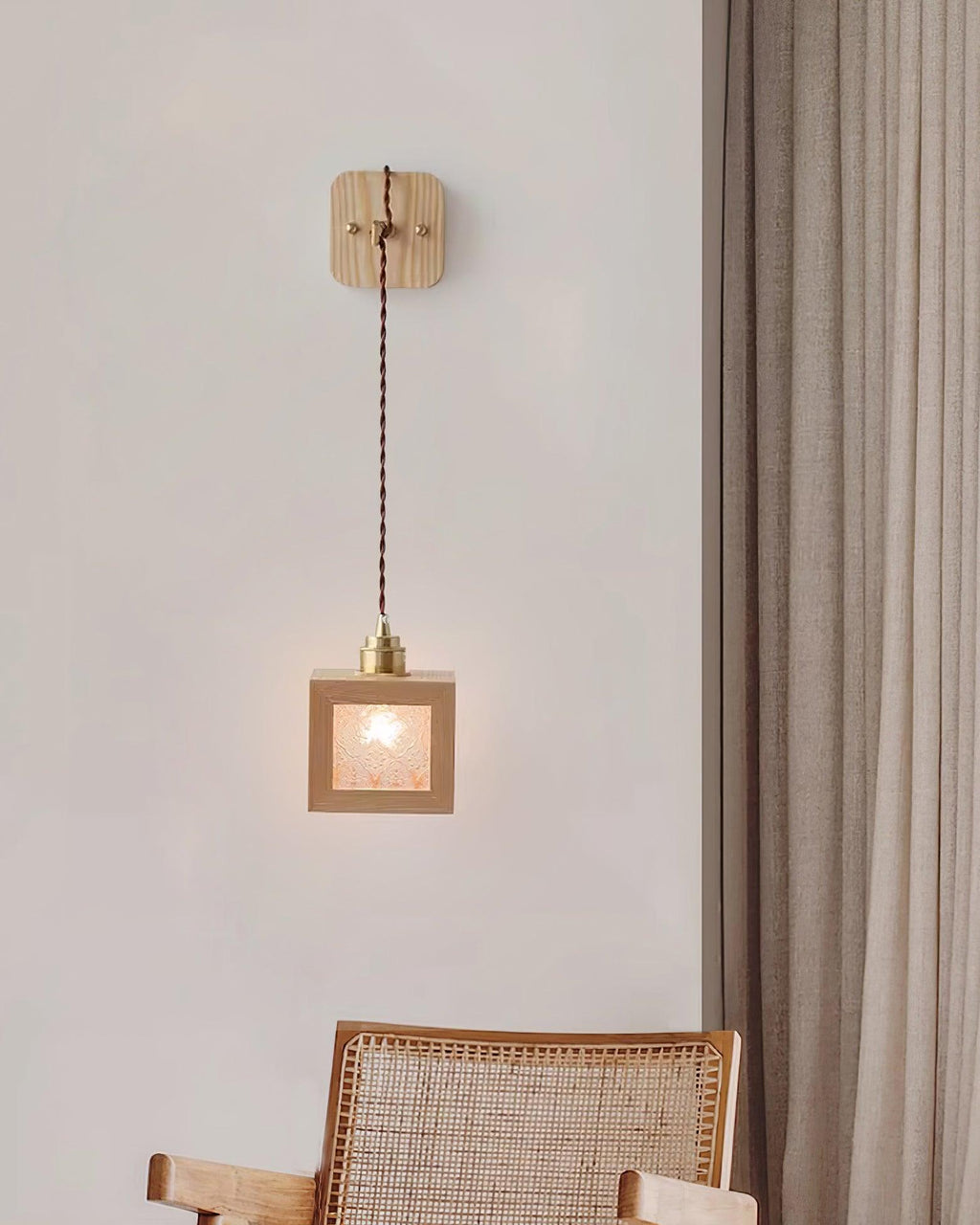 Matilda Wood Wall Lamp