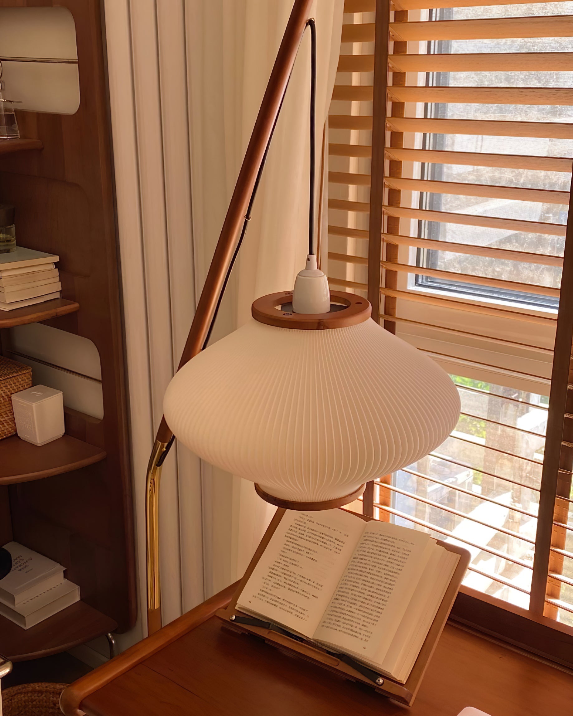 Matsusu Floor Lamp 29.5″ - 66″