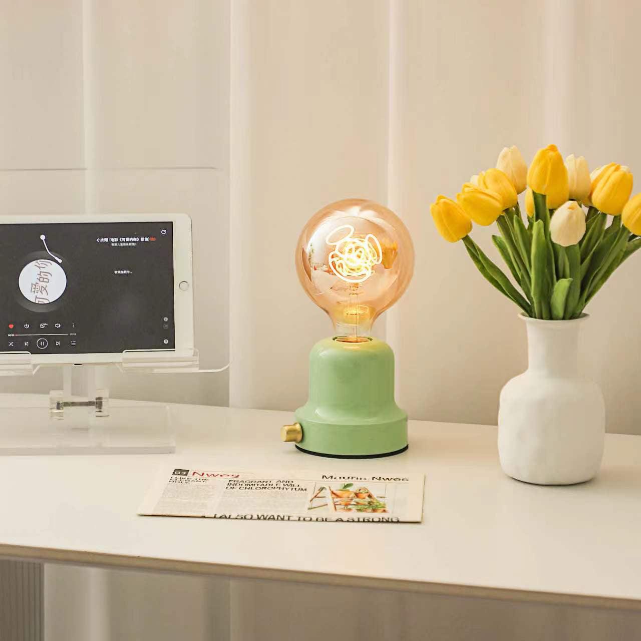 Mauris Table Lamp  (built-in battery)
