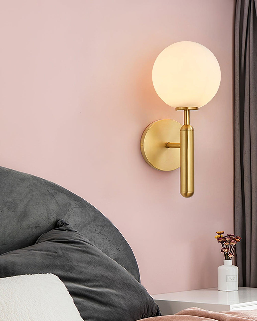 Miira Wall Light