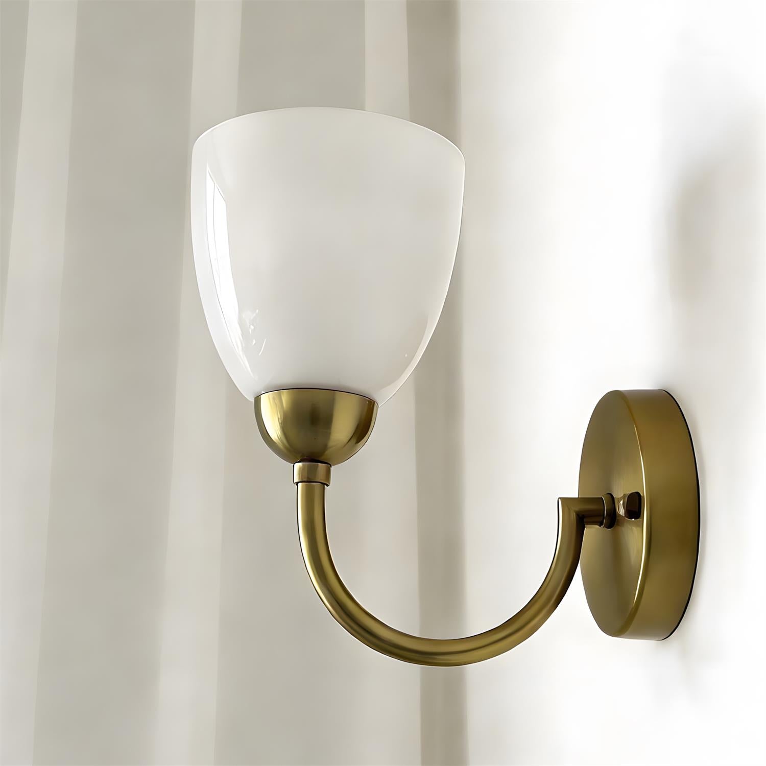 Mild Velin Wall Lamp