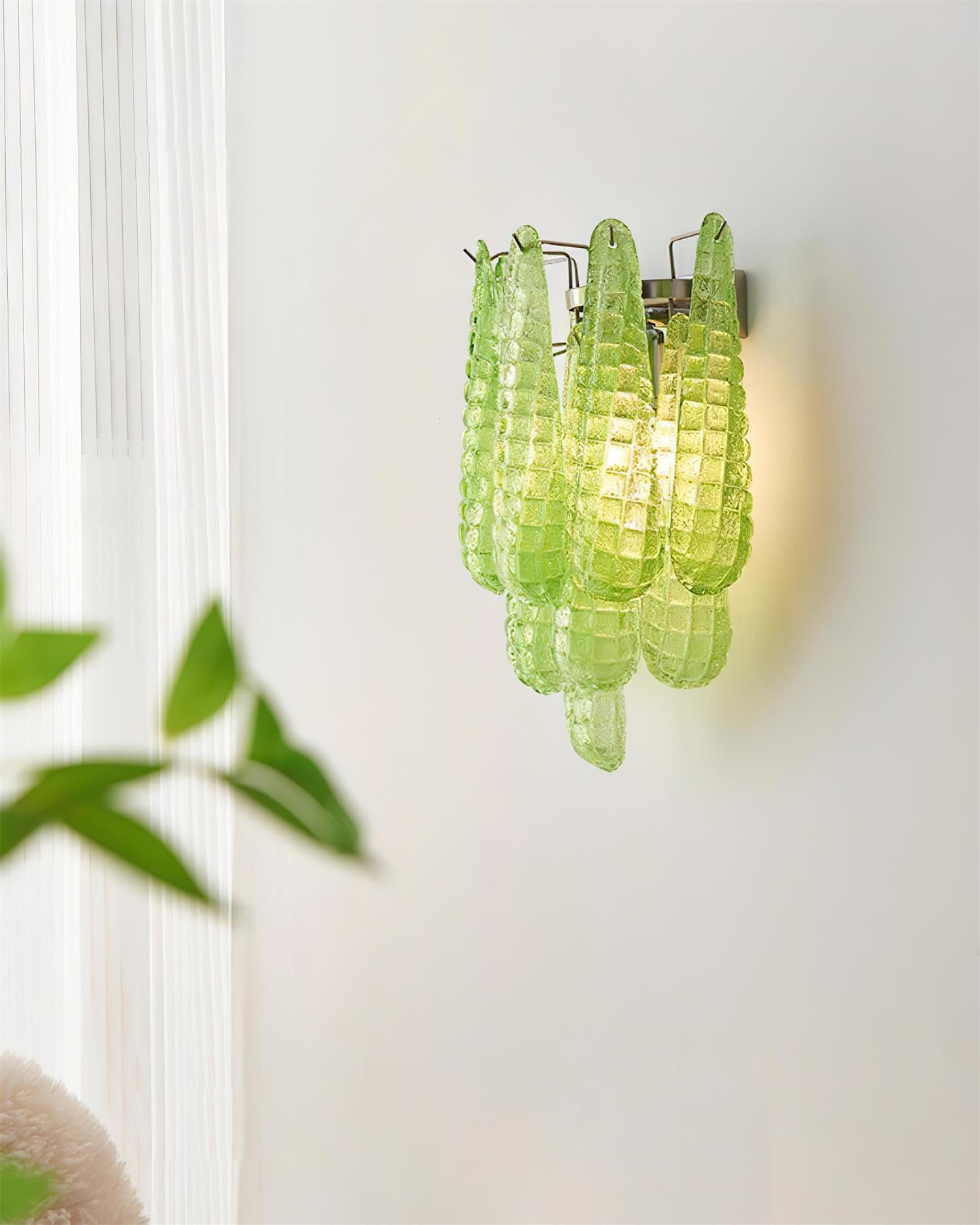 Mireya Wall Light