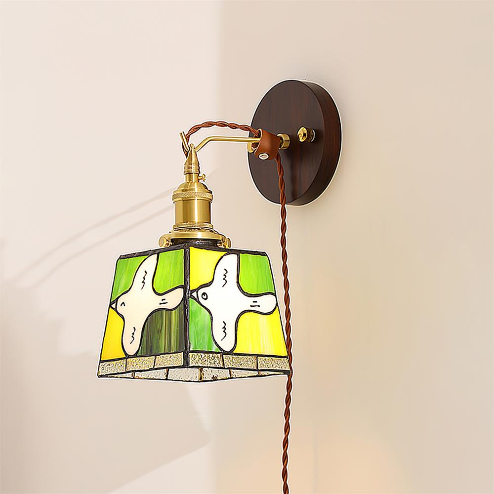 Miroa Wall Lamp