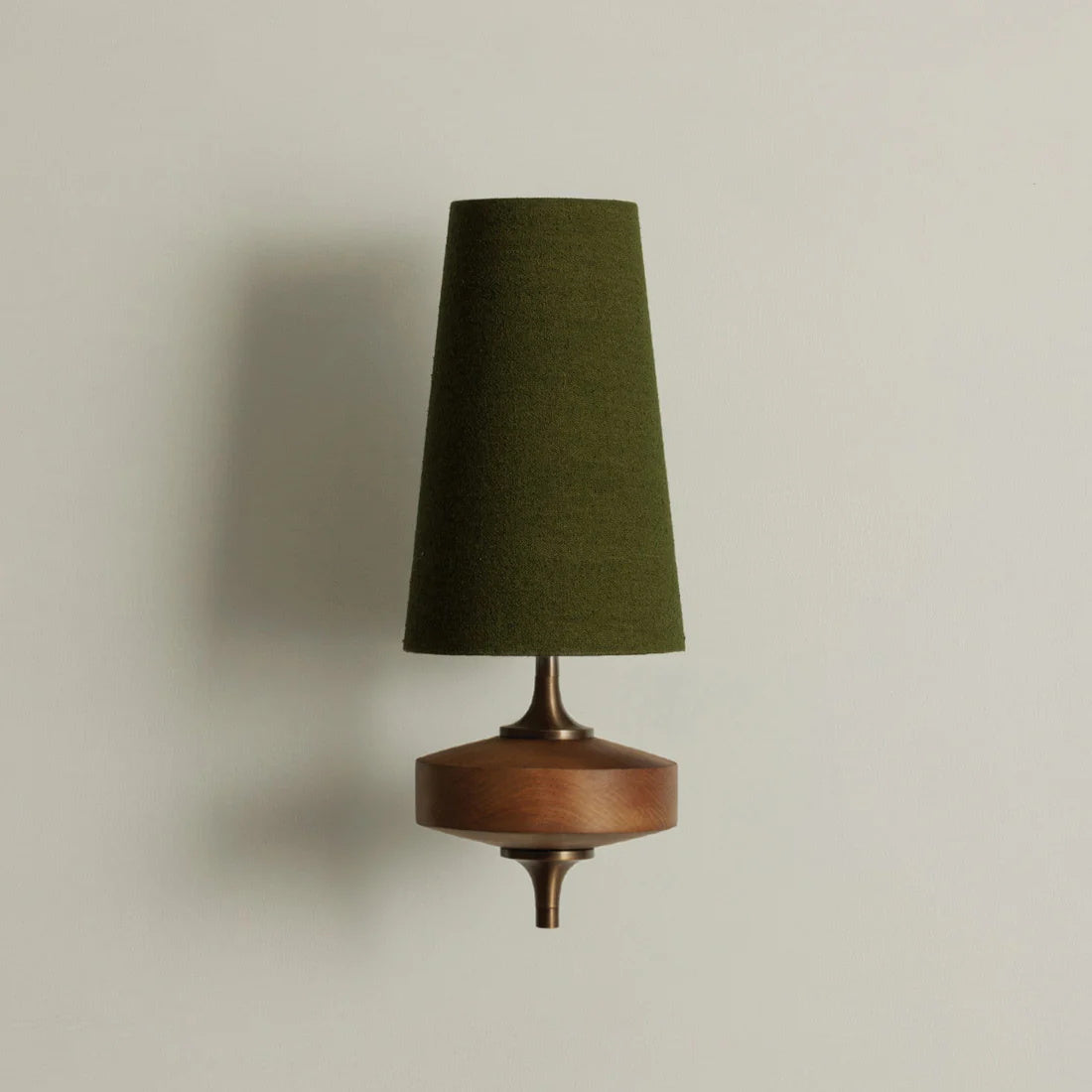 Montera Wall Lamp