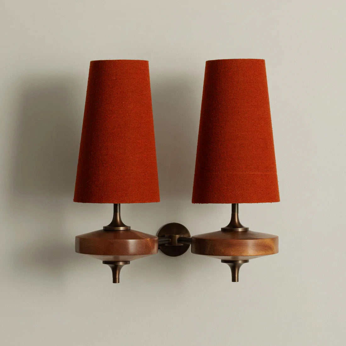 Montera Wall Lamp