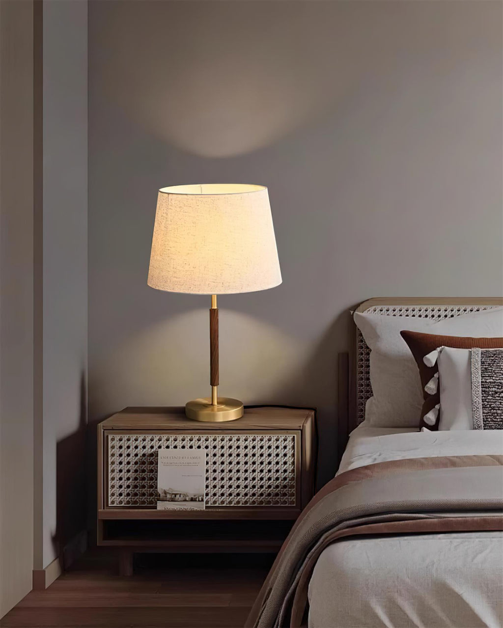 Naiya Table Lamp