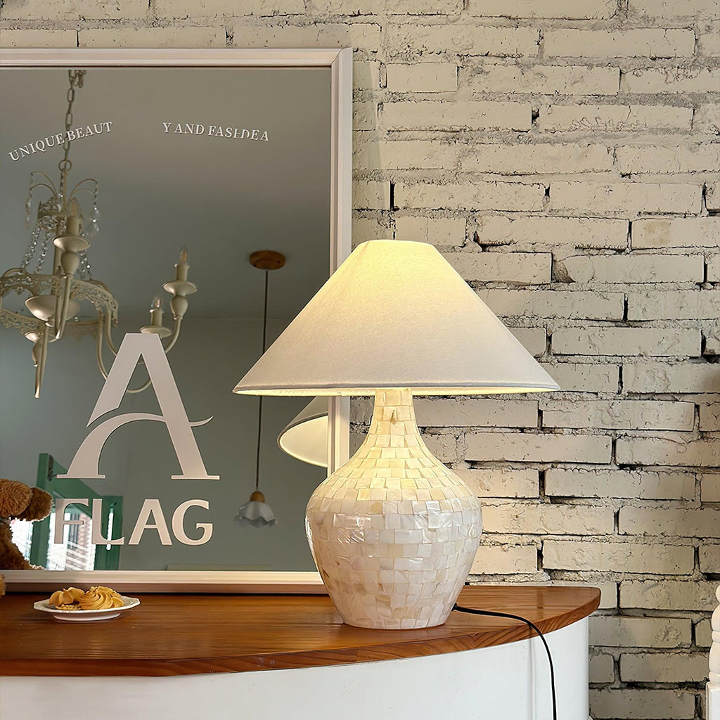 Nikki Seashell Table Lamp