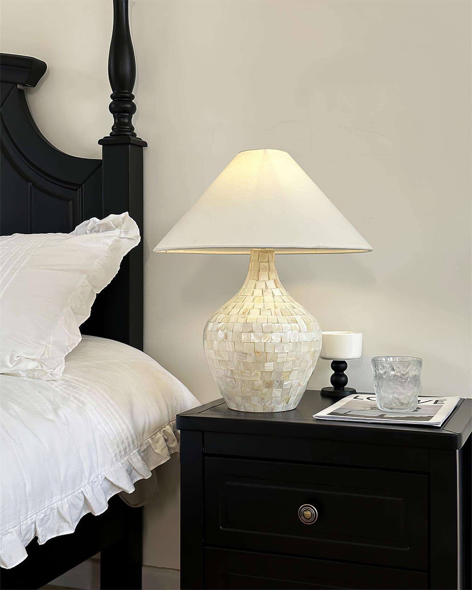 Nikki Seashell Table Lamp