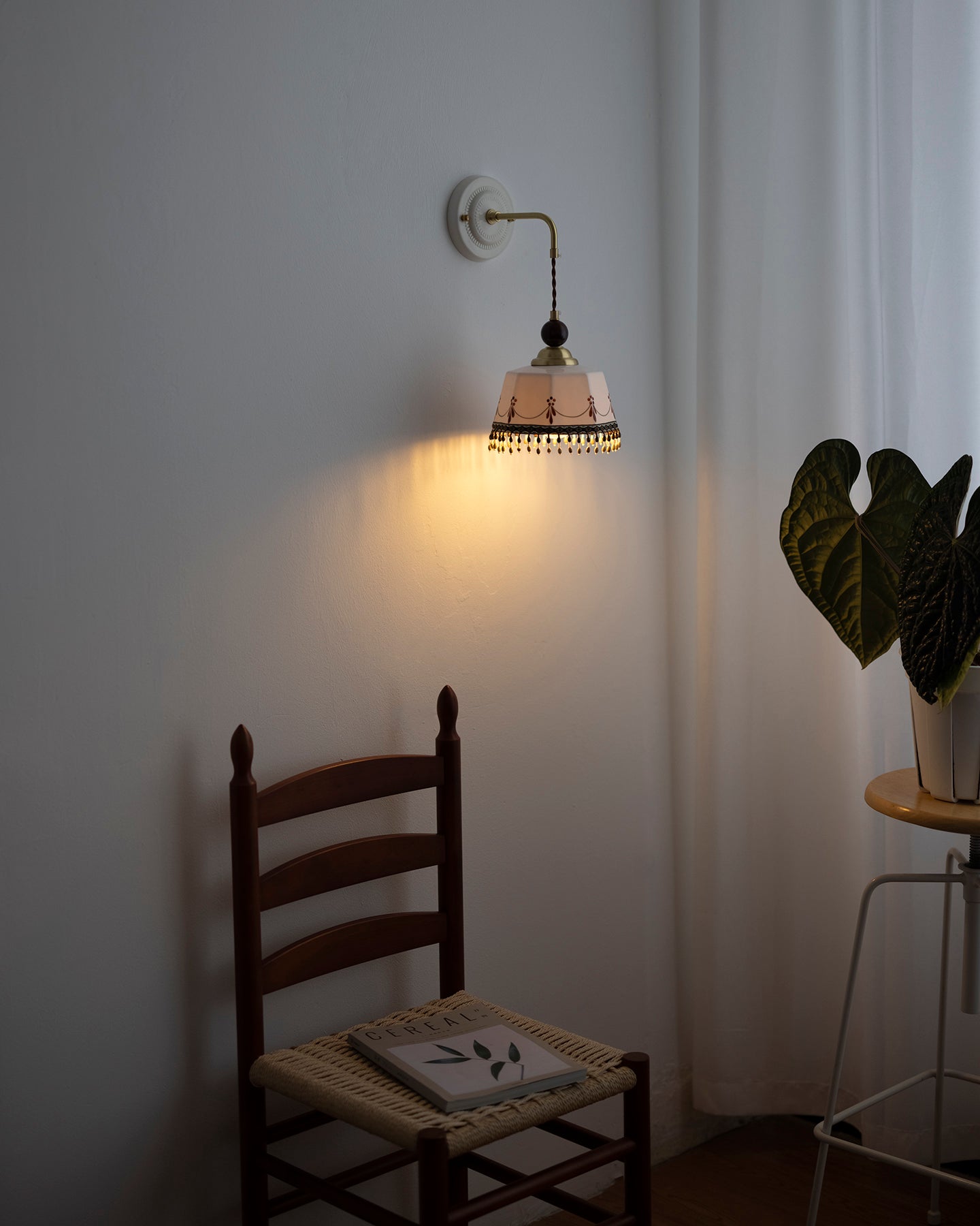 Noemi Wall Lamp