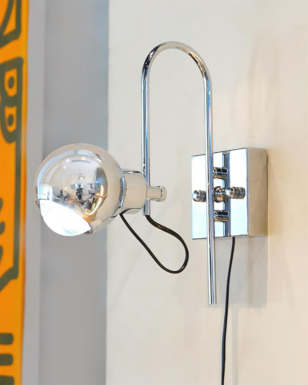 Nova Dot Wall Lamp