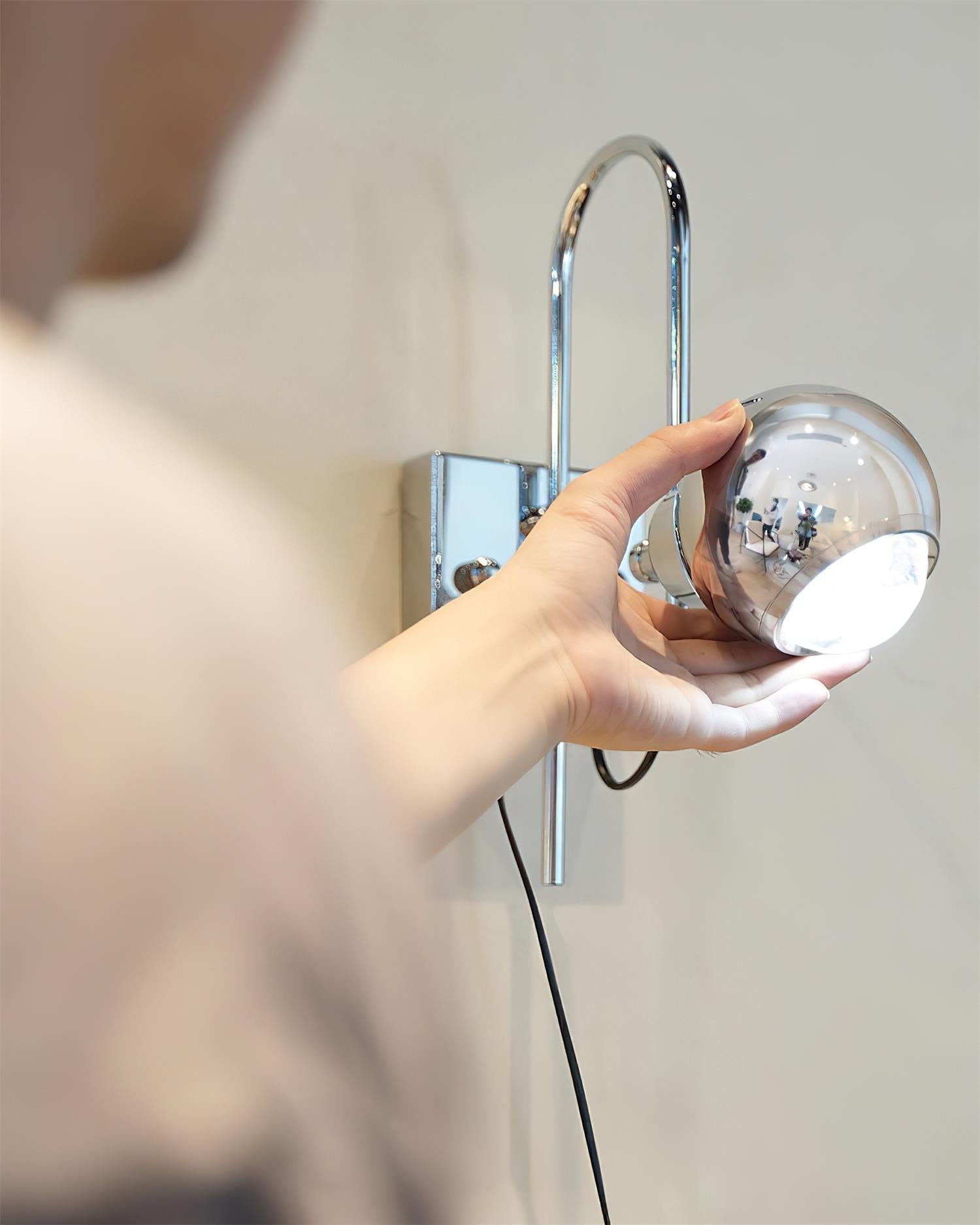 Nova Dot Wall Lamp