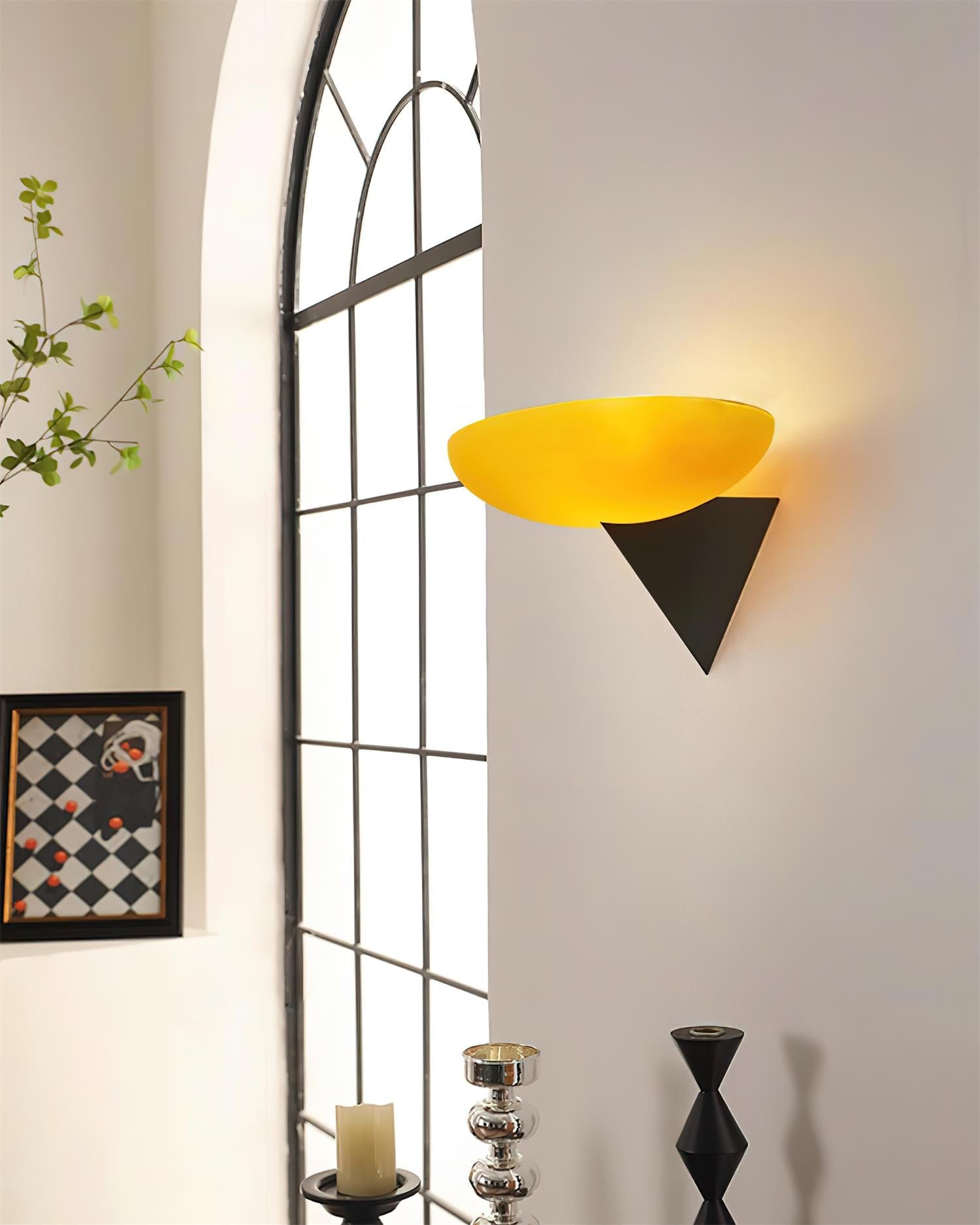 Novi Wall Lamp
