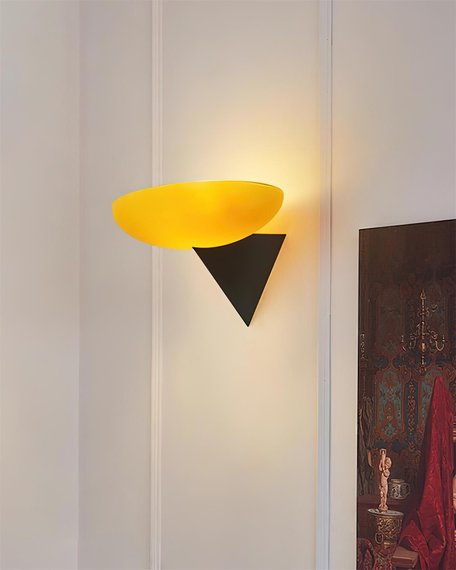 Novi Wall Lamp