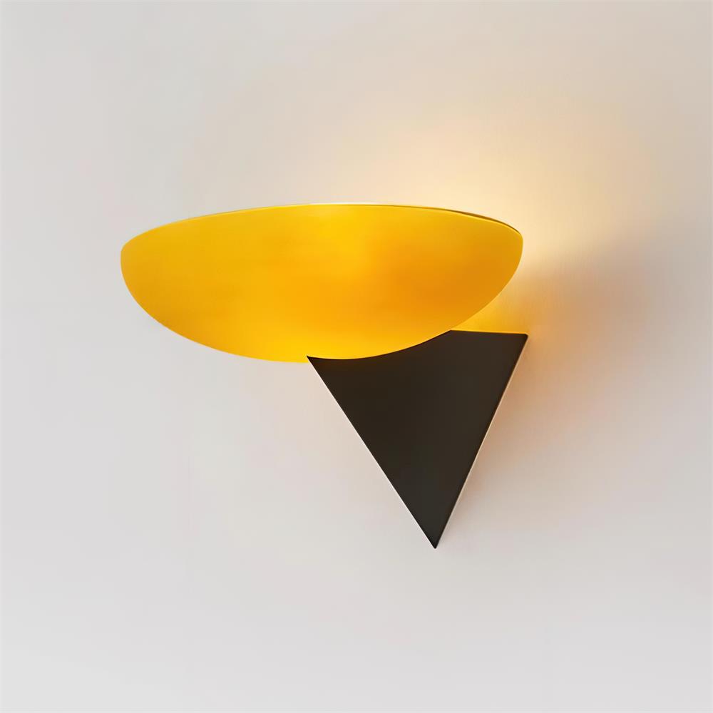 Novi Wall Lamp