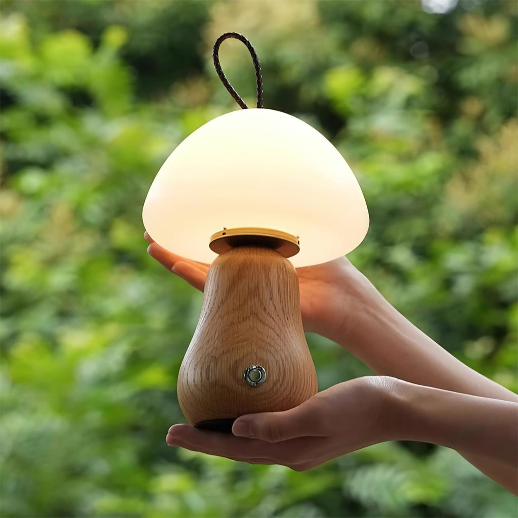 Nubia Table Lamp