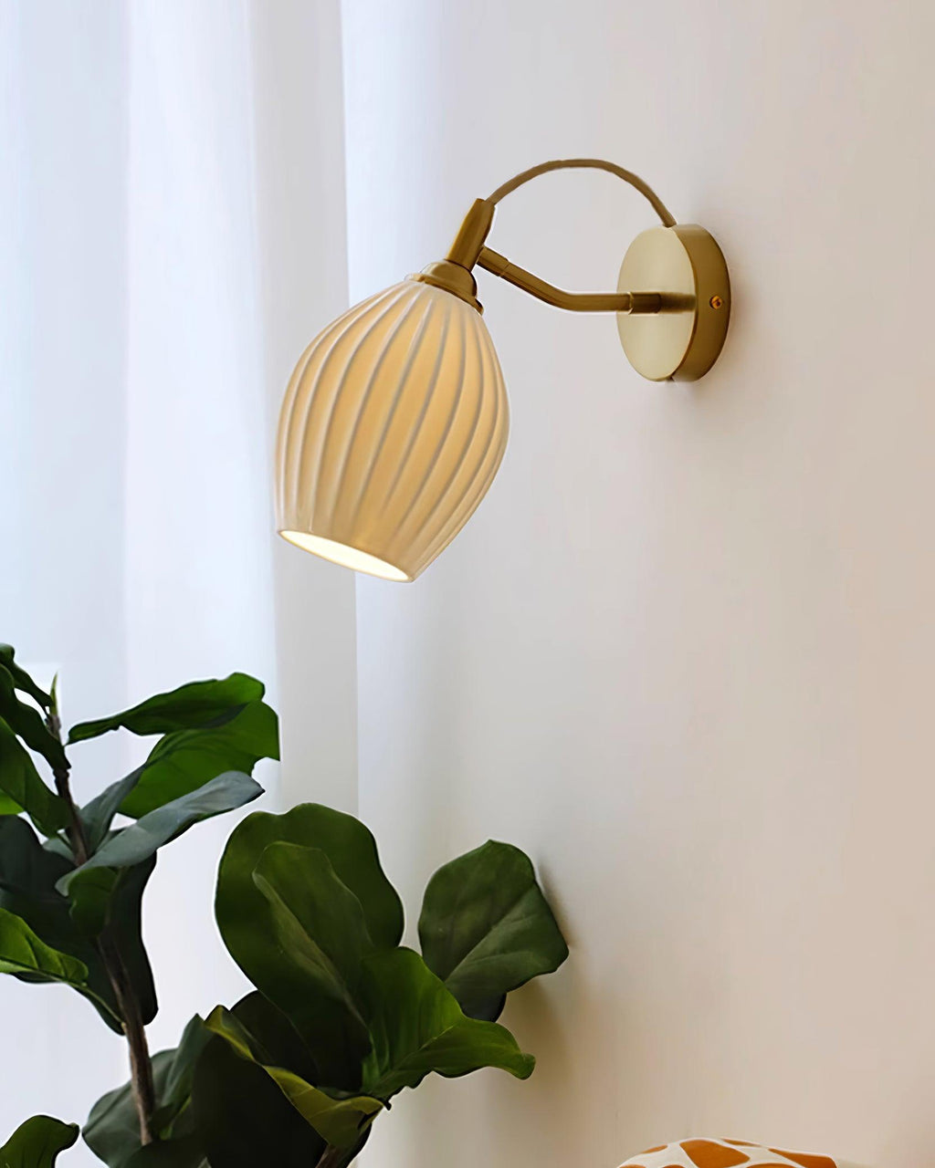Paola Ceramic Wall Lamp