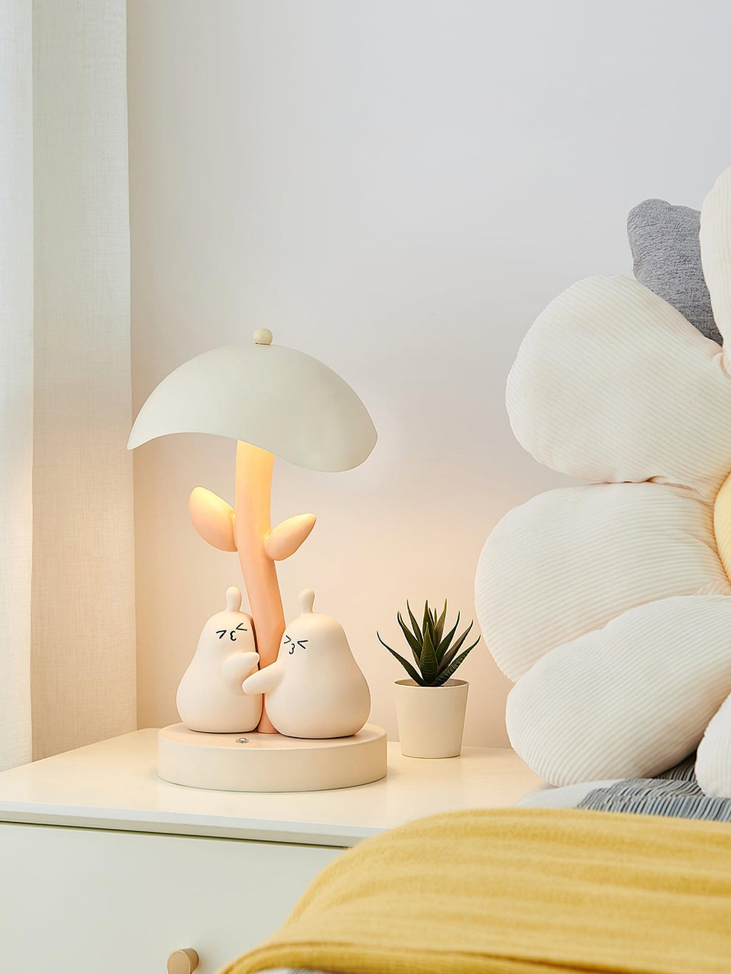 Pear Hug Table Lamp