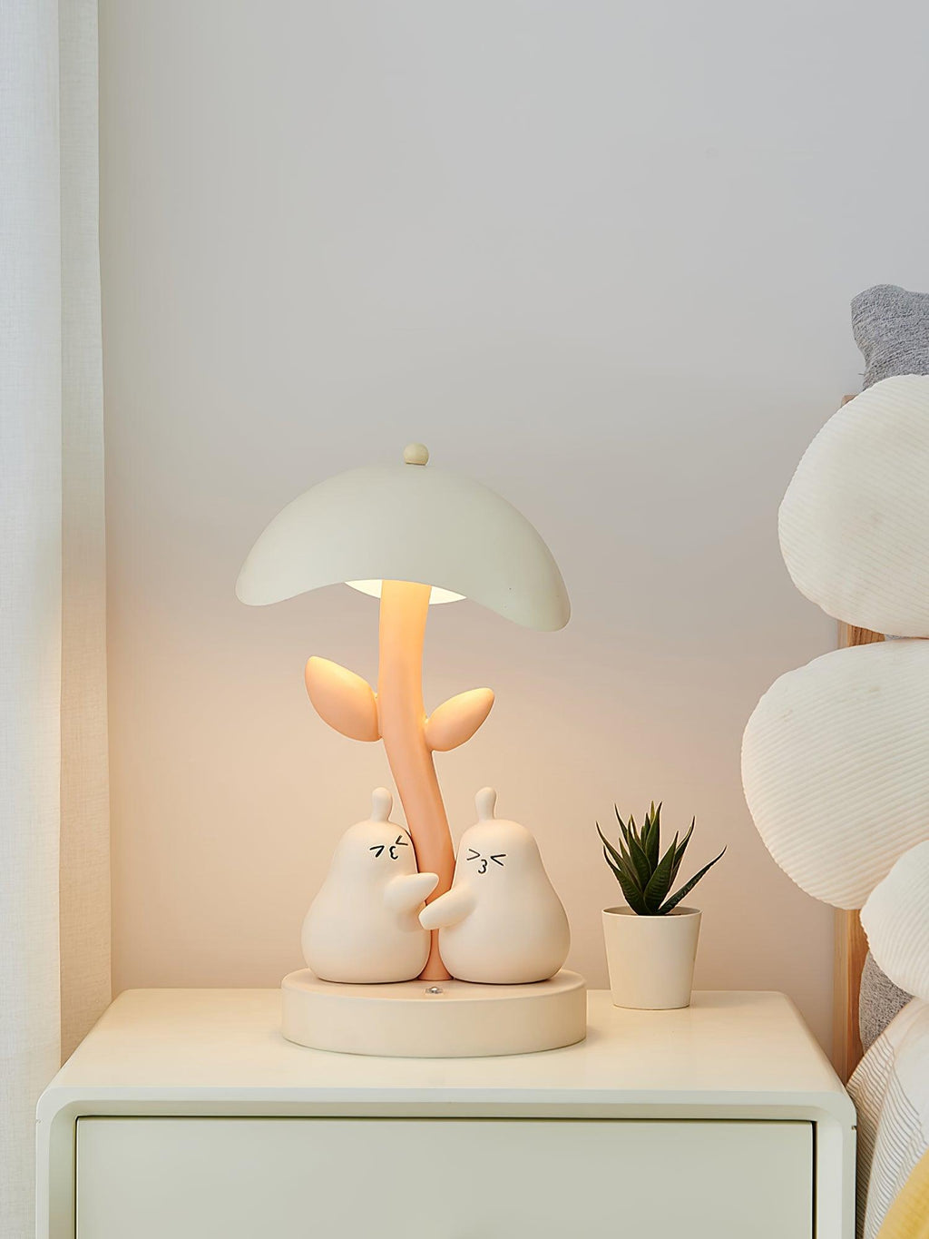 Pear Hug Table Lamp