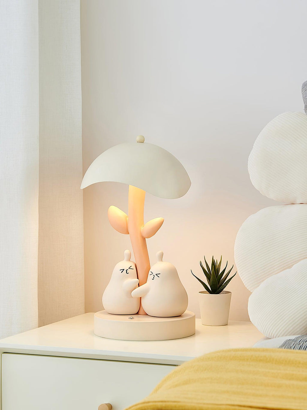 Pear Hug Table Lamp