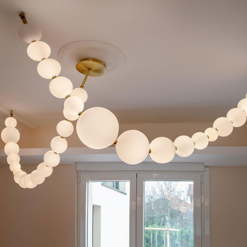 Luxurious Pearl Necklace Chandelier