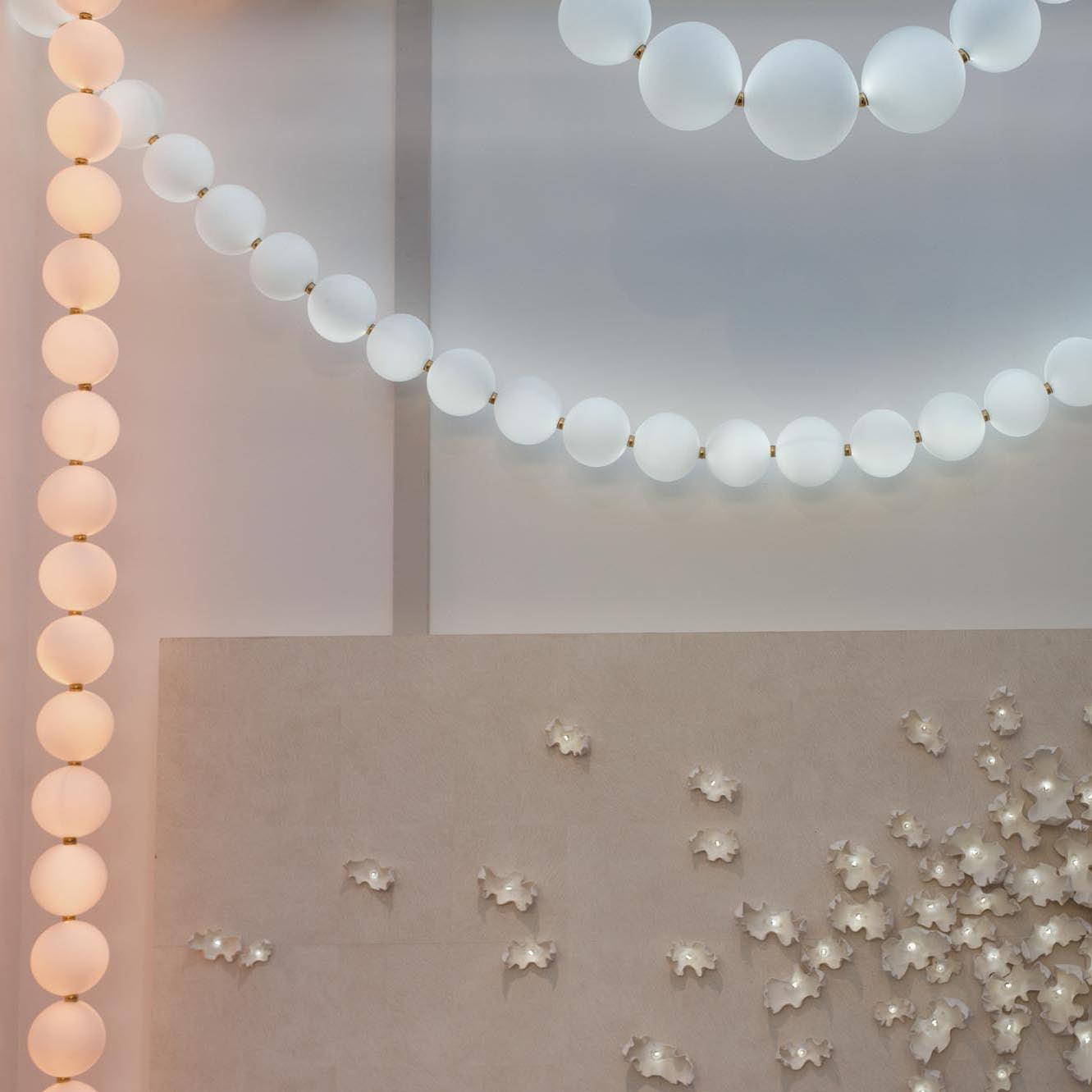 Luxurious Pearl Necklace Chandelier