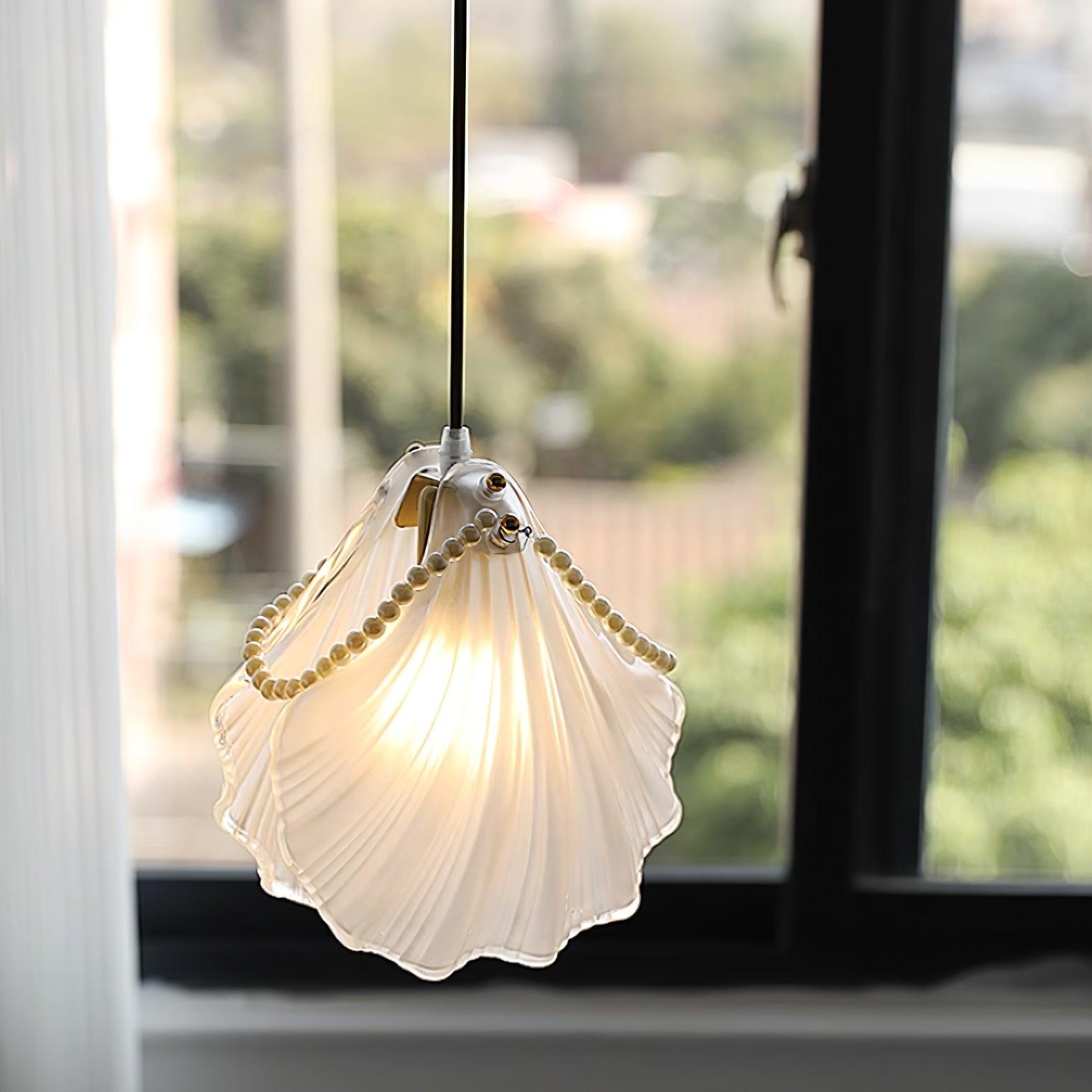 Pearl Shell Pendant Lamp
