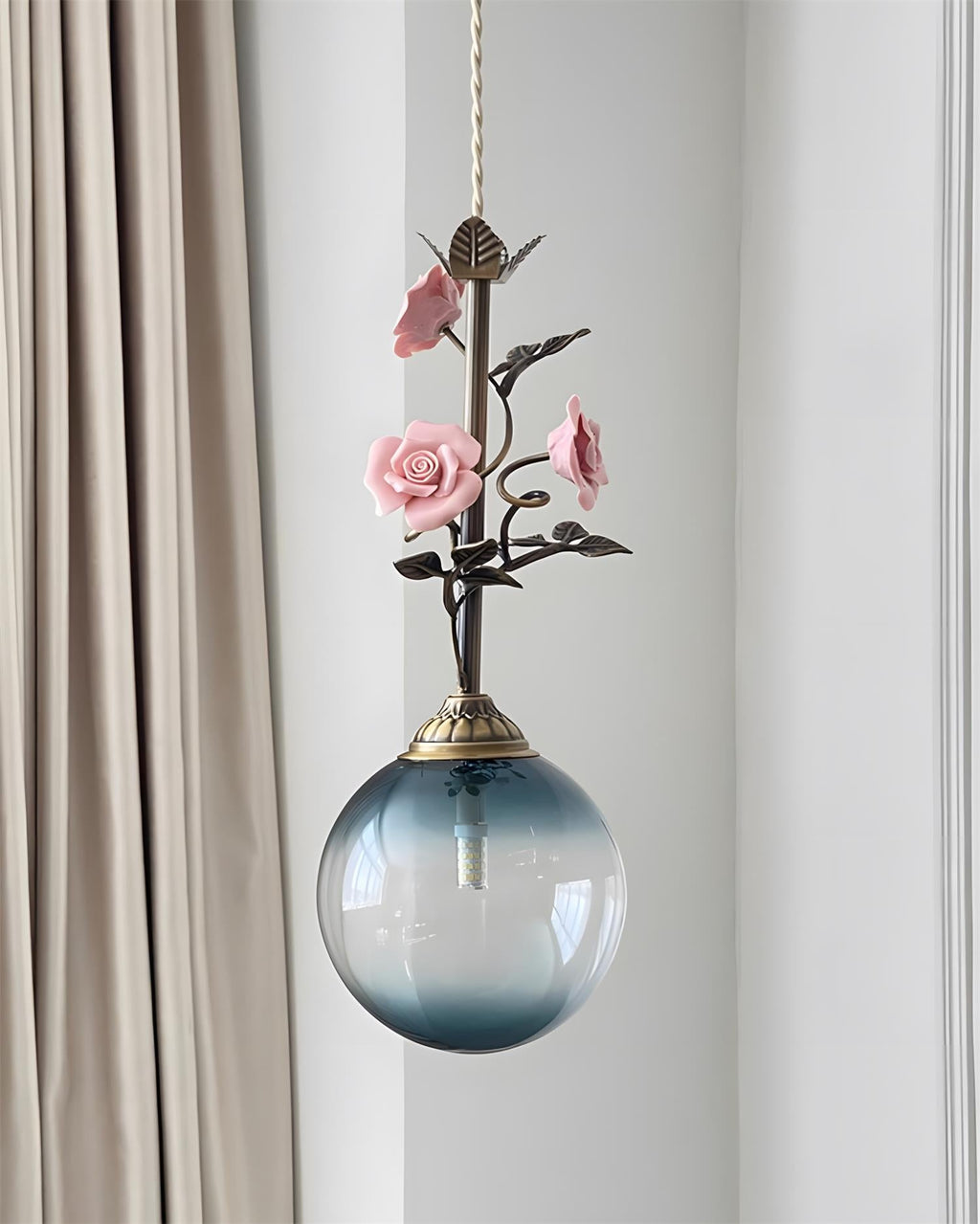 Petalcrest Pendant Lamp