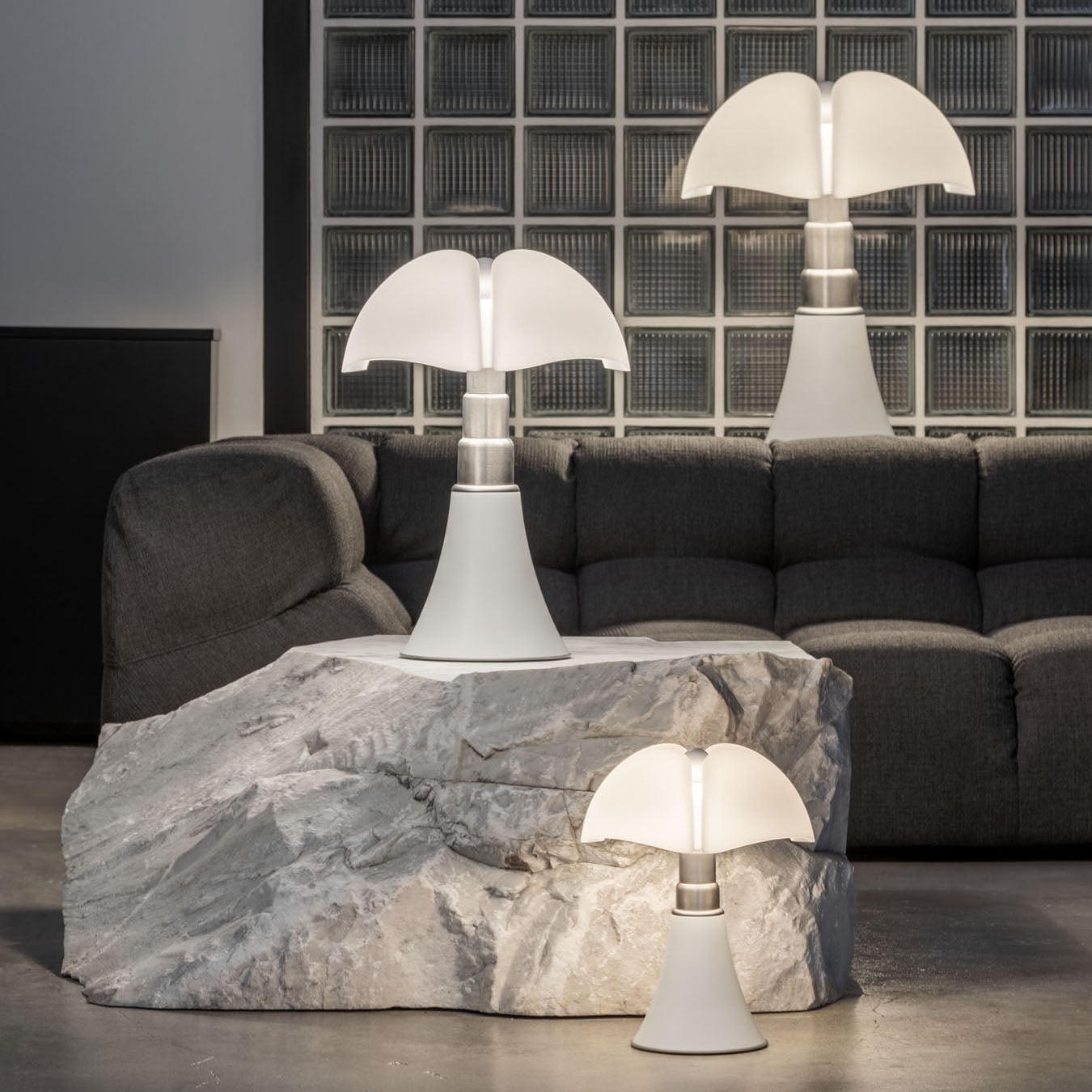 Petalica Table Lamp