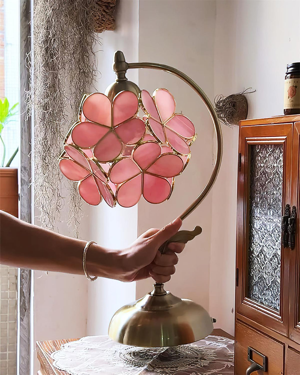 Petalora Table Lamp